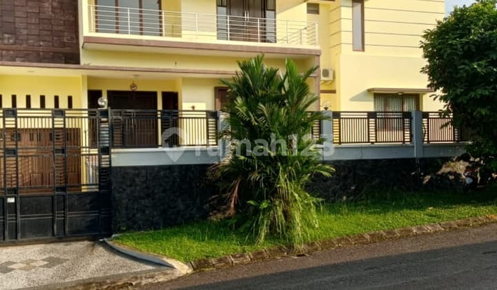 Luxury Nice House in West Teluk Betung
