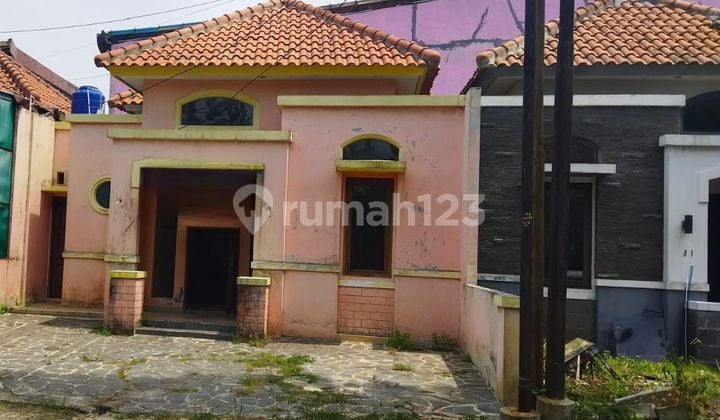 Rumah Di Villa Bukit Tirtayasa Shm Butuh Renovasi Utara