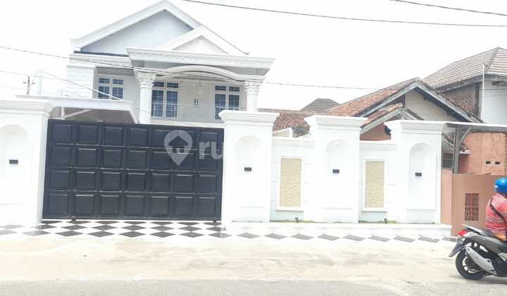 Rumah Mewah di Tanjung Karang Barat