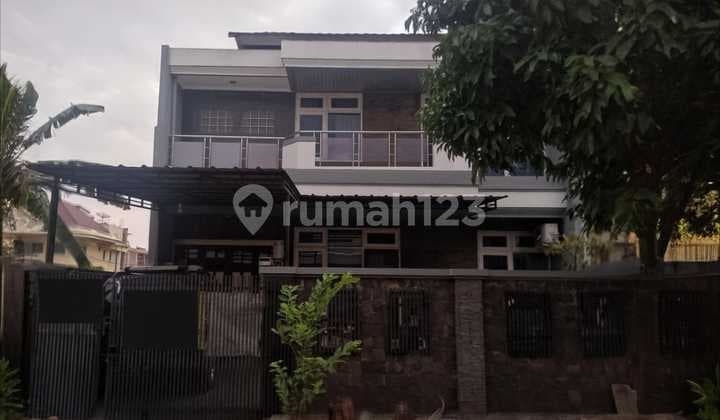 Rumah Asri LT 180 Meter di Taman Modern Cakung