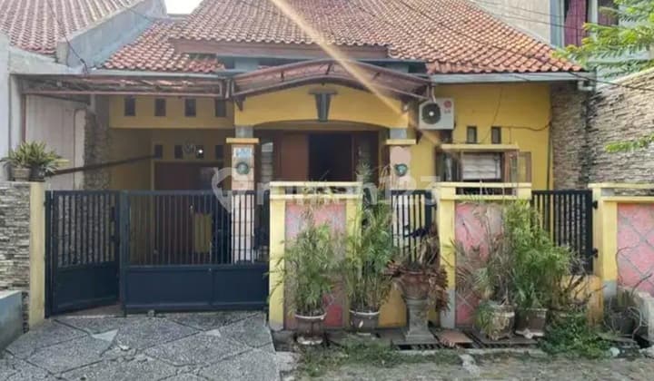 Rumah Asri di Griya Bintara Indah Dekat Pondok Kopi