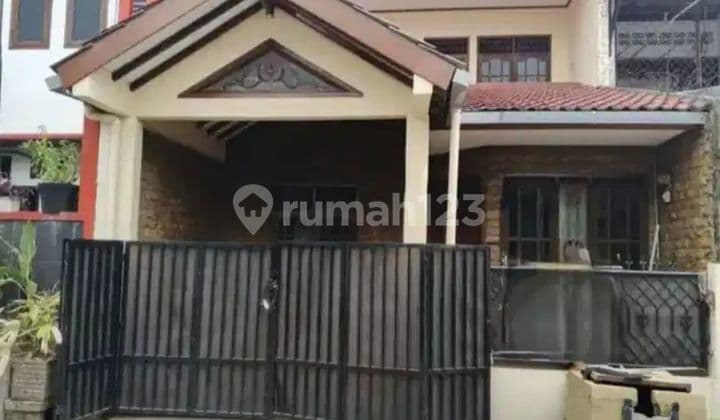 Rumah 2 Lantai di Duta Kranji - Bintara Dekat ke Stasiun Cakung