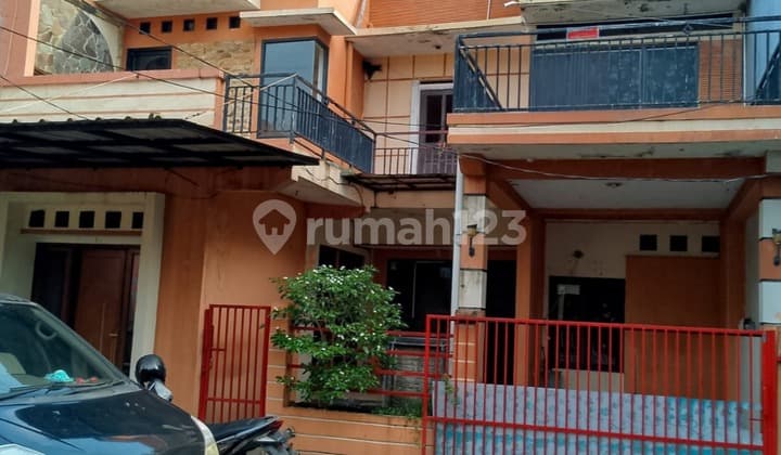 Rumah Minimalis 2 Lantai di Puri Kranji
