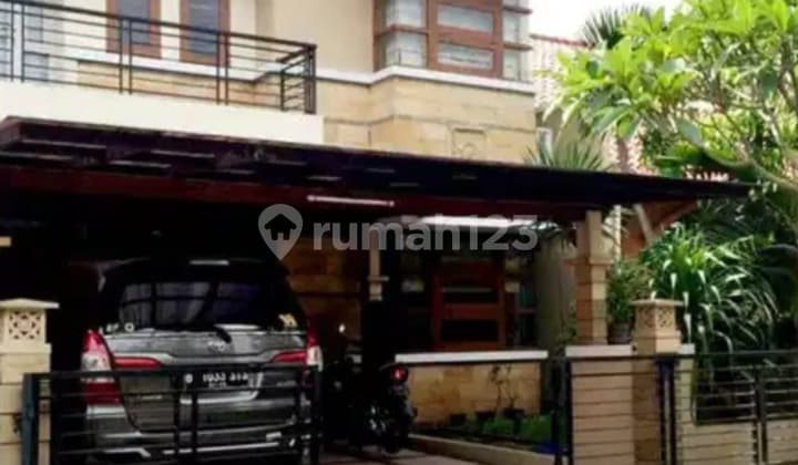 Rumah Cantik di Komplek Cikunir