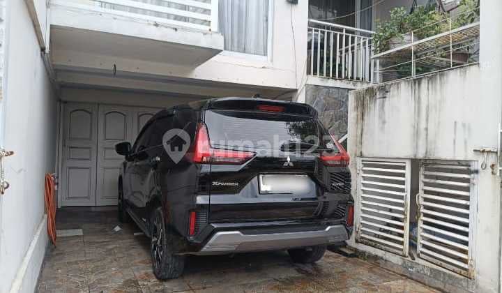 Rumah Cantik Minimalis di Komplek Billymoon Pondok Kelapa