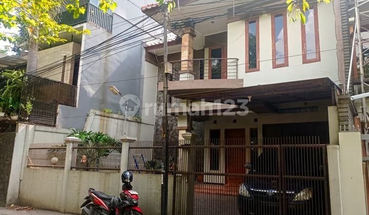 For Sale Ready-to-Occupy House in Pasirluyusayap Bkr Kembar Buahbatu Bandung