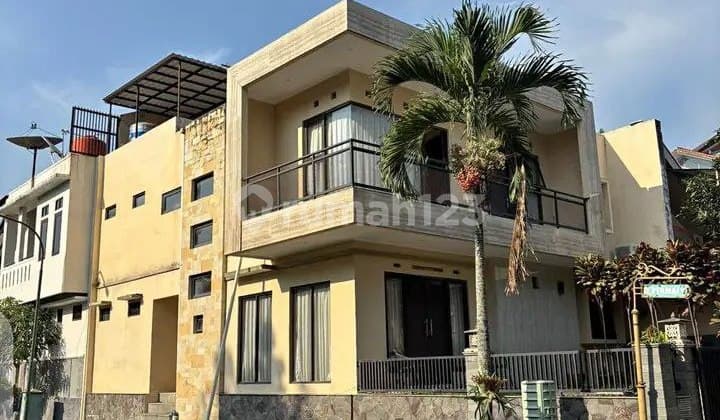 Dijual Rumah Hook di Komplet Elite Setraduta Bandung Utara