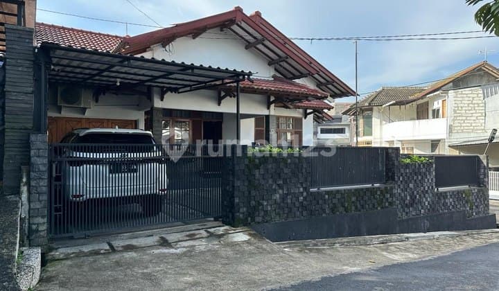 Dijual Rumah Siap Huni Semi Furnish Posisi Hook Di Gunung Batu Dekat Pasteur Bandung
