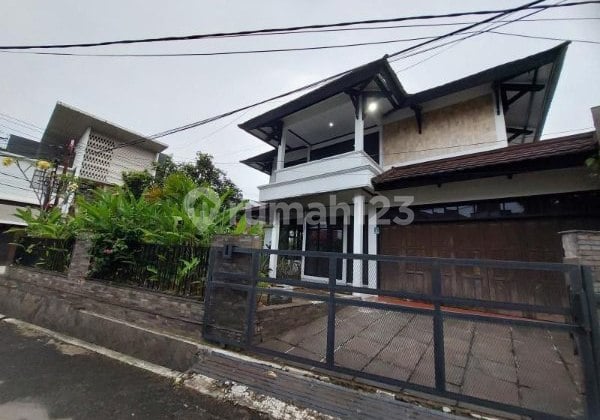 Dijual Rumah Siap Huni 2 Lantai Di Cigadung Dago Bandung