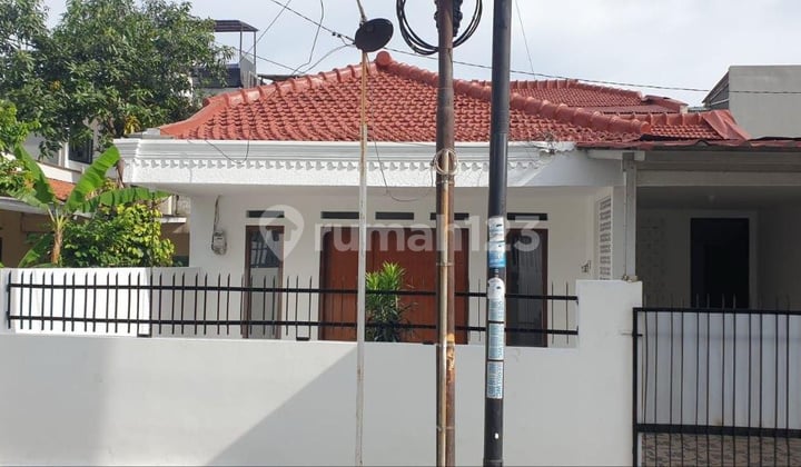 Dijual Rumah 1,5 Lantai di Area Kembar Sayap Bkr Bandung