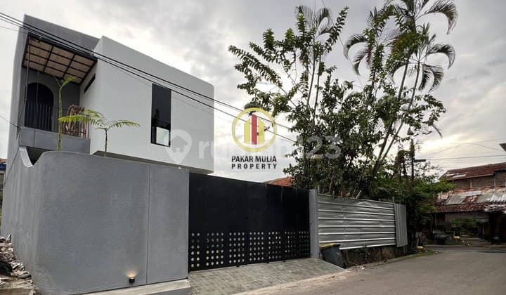 Dijual Rumah Modern Tropical Minimalis di Turangga Bandung