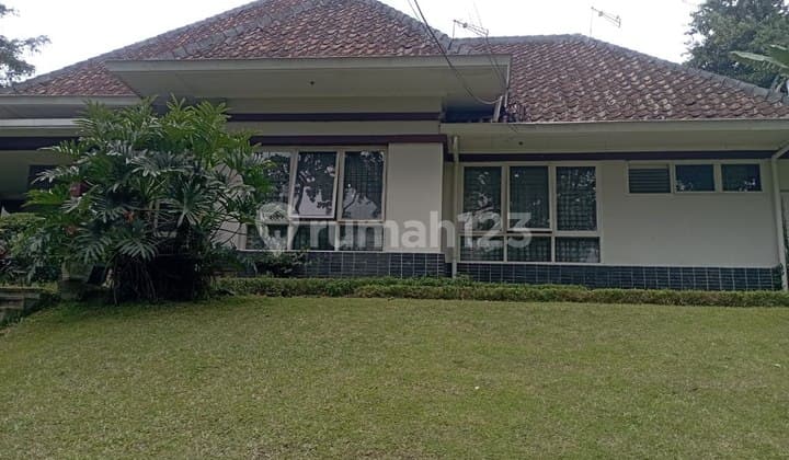 Dijual Rumah Belanda Terawat di Lokasi Elite Pusat Kota Bandung