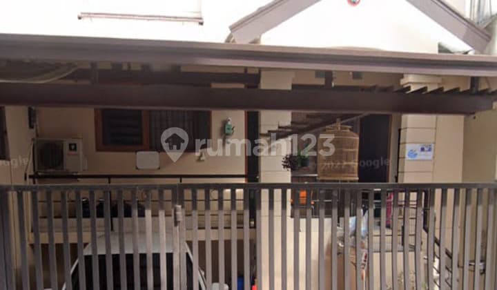 Dijual Rumah Terawat Siap Huni di Setraduta Bandung