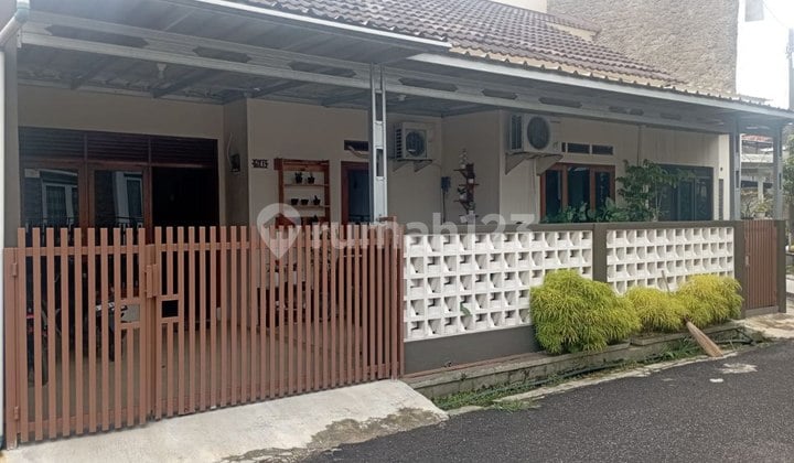 For Sale: 2-Story Ready-to-Occupy House in Margahayu Raya, Soekarno Hatta, Bandung