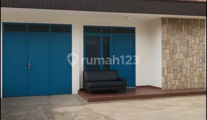 Dijual Rumah Hitung Tanah Cocok untuk Kos-Kosan di Dago Bandung