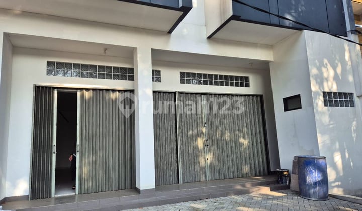 Dijual Ruko Siap Pakai di Jalan Utama Cigadung Bandung