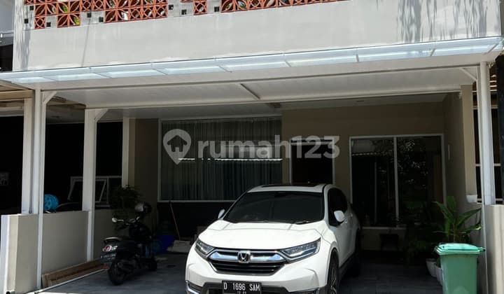 Well-Maintained Ready-to-Occupy House in Cluster at Turangga, Bandung
