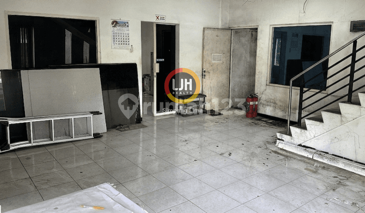 Gudang Strategis Jl Raya Banjardowo, Cocok Distribusi & Industri