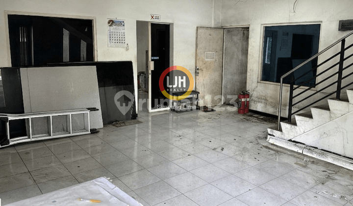 Gudang Strategis Jl Raya Banjardowo, Cocok Distribusi & Industri