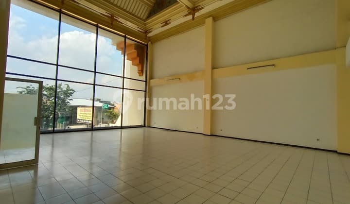 Dijual gedung istimewa di Citarum (12589-AUD)