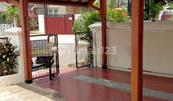 DIJUAL Rumah SHM SiapHuni dan ada kelebihan Tanah di Villa Bintaro Indah
