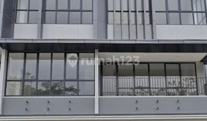 For Sale 3-Story Ready-to-Use Ruko in Greenwich Business Park