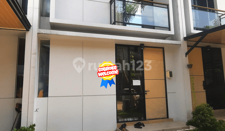 Dijual Rumah Bagus 2 Lantai di Cluster Cendana Nest Lippo Karawaci Tangerang