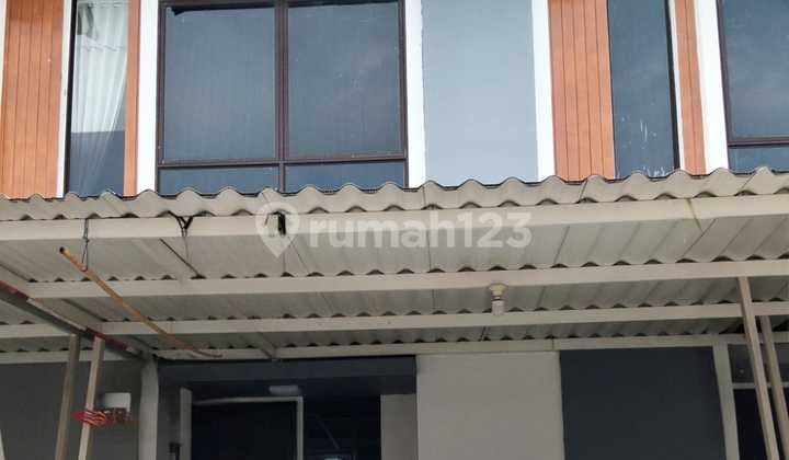 Rumah 2 Lantai (5x11) Semi Furnished SHM Di Metland Puri, Jakarta Barat