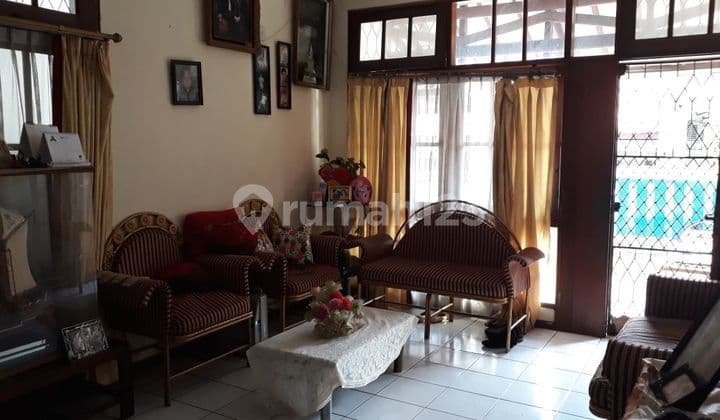 House, 2 Floors, Freehold Title, Near MRT Access, in North Gandaria