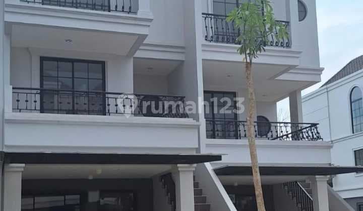 Modern Minimalis Rumah 2 Lantai Golf Island Pantai Indah Kapuk