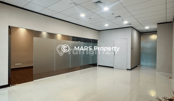 OFFICE SPACE SOHO CAPITAL SIZE 139 SQM SEMI FURNISHED