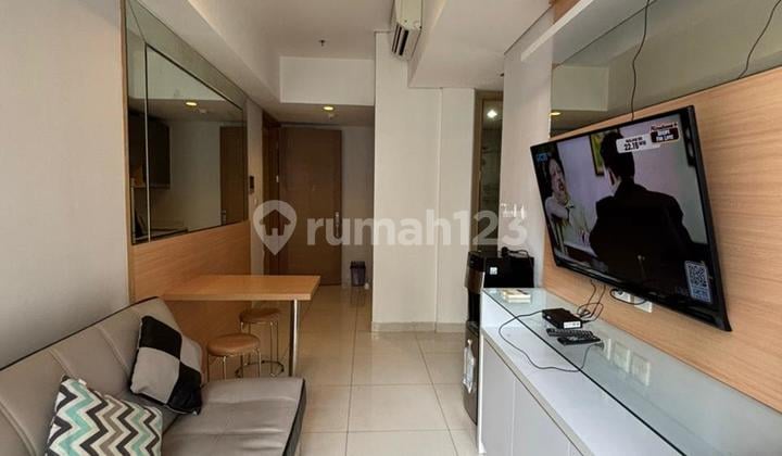 Renovated 2 Bedroom Furnished Apartemen Taman Anggrek Residence