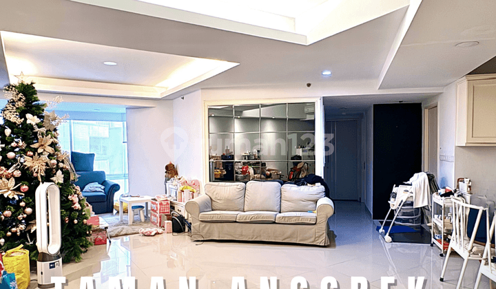 KONDOMINIUM TAMAN ANGGREK 3BR + 1 SEMI FURNISHED
