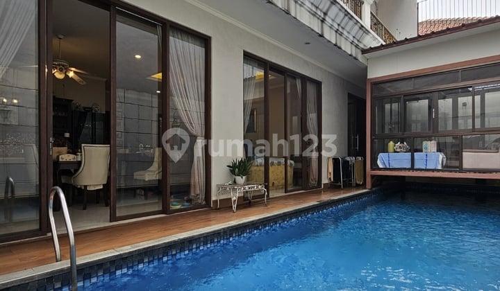 MODERN MINIMALIST HOUSE LAYAK HUNI, DEKAT MRT BEBAS BANJIR, PUSAT PERBELANJAAN