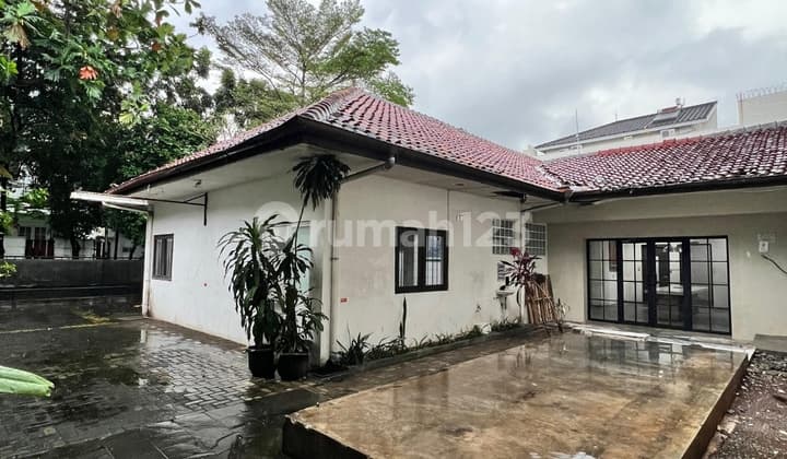 RUMAH LAMA HITUNG TANAH SENOPATI AREA KEBAYORAN BARU BEBAS BANJIR