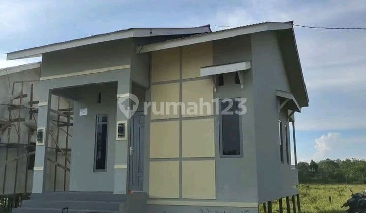 Rumah Baru Siap Huni, Lingkungan Aman dan Nyaman di Putusibau