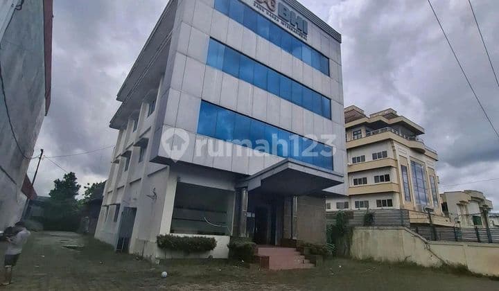 Ruko Siap Pakai, Cocok Untuk Bank Lokasi Strategis Pinggir Jalan Di Imam Bonjol. Pontianak