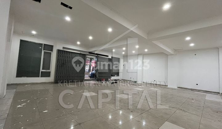Ruang Usaha 2 Lantai Siap Pakai di Sayap Dago