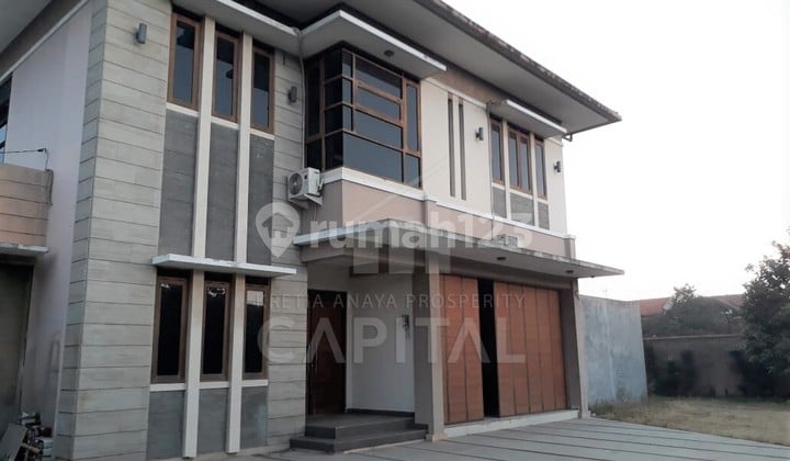 Rumah 2 Lantai Siap Huni di Mainroad Sokarno Hatta