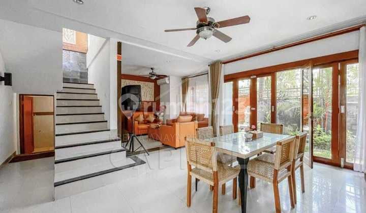 Approximately a 15-minute walk to Saba Beach, 9 villas available.
