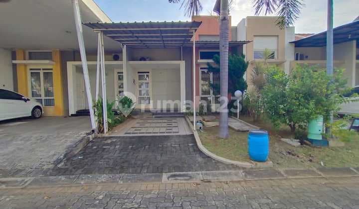 Rumah Gdi kawasan elit Graha Padma Semarang dekat Sekolah Karangturi, RS Columbia, Bandara A Yani