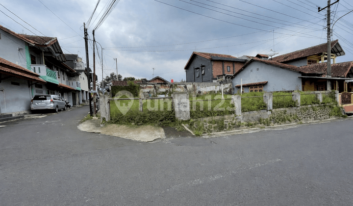 Land for Sale, Suitable for Coffee Shop in Salatiga