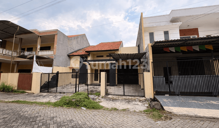 Disewakan Rumah Dekat Kampus Ubaya Surabaya