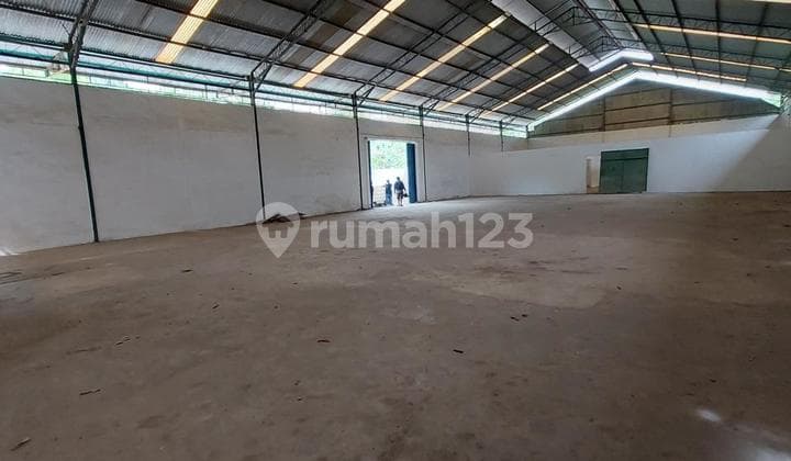 Dijual gudang dengan tanah yang luas di Deli Serdang Sumatera Utara