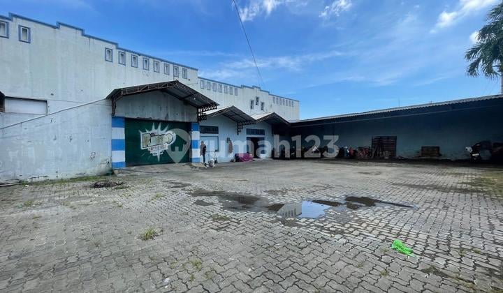 Dijual gudang dan kantor yang luas di tengah kota Pekalongan