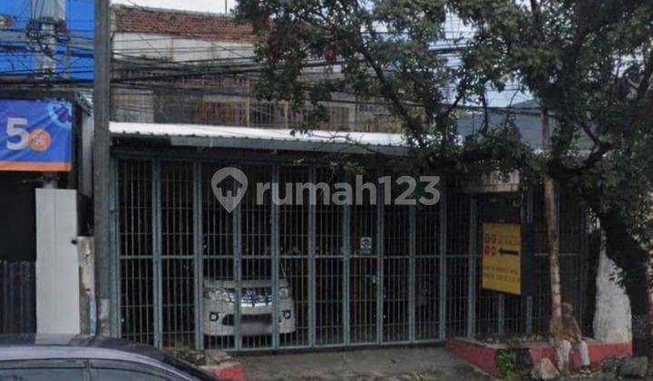 Dijual Ruang Usaha Besar dan Luas di Pinggir Jalan Jendral Sudirman Semarang