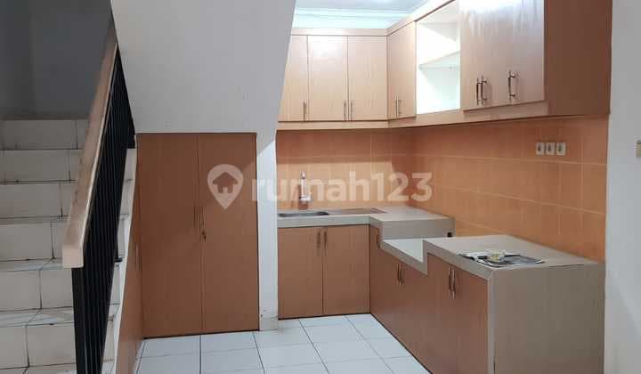 Pondok Indah, Pinang Mas 2-Story House with SHM