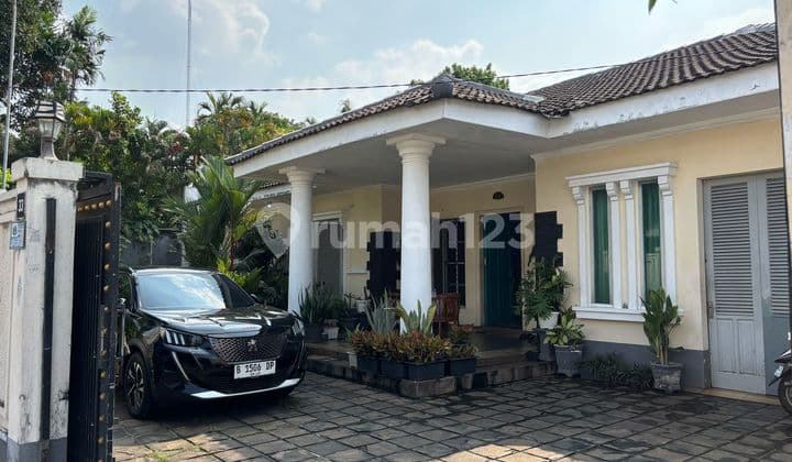 Rumah Bagus Kebun Jeruk Jakarta Barat SHM