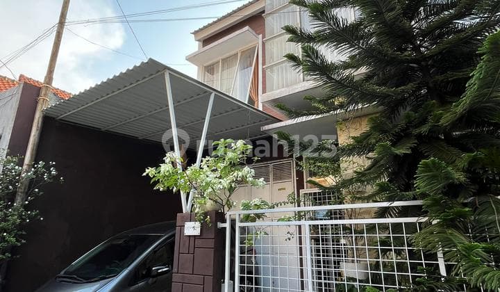 Dijual Rumah Cantik Tengah Kota Full Furnish Lumbungsari Semarang
