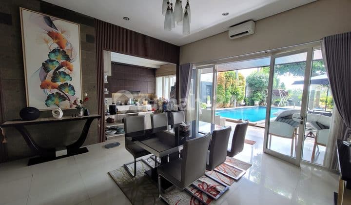 Dijual Cepat! Rumah Mewah di Jl. Cemara Banyumanik